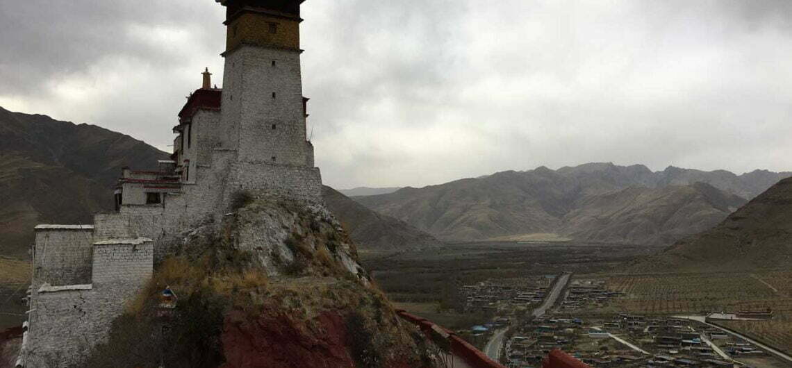 Tibet tour reservation - Yumbu Lagang