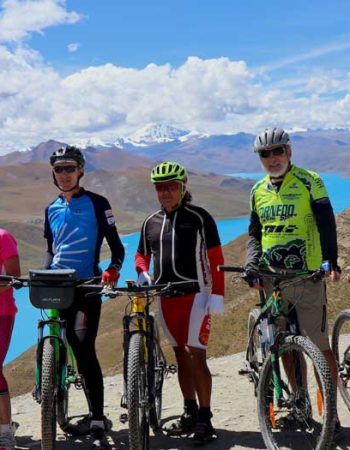 Biking tour in Tibet