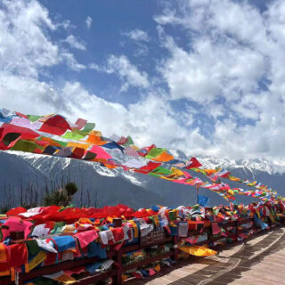 Chengdu to Shangrila Overland Tour