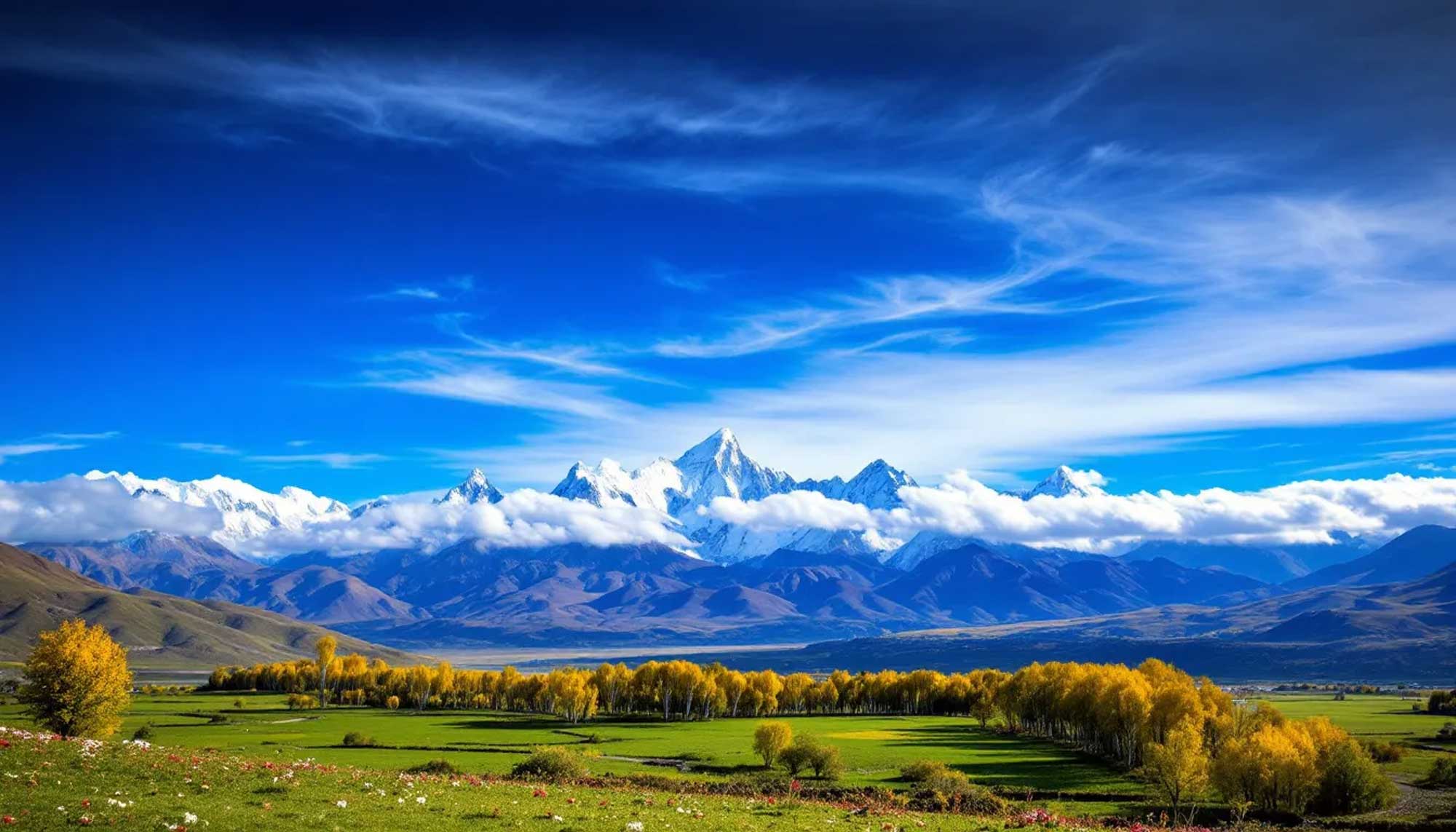 Best time to enter Tibet from Nepal, showcasing seasonal landscapes.